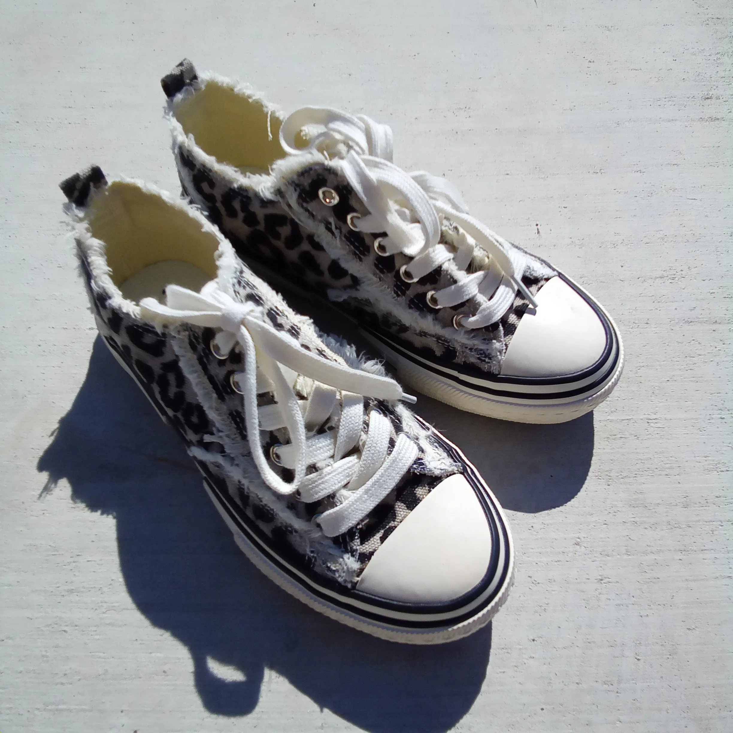 Frayed Leopard Sneaker | Very G Dako