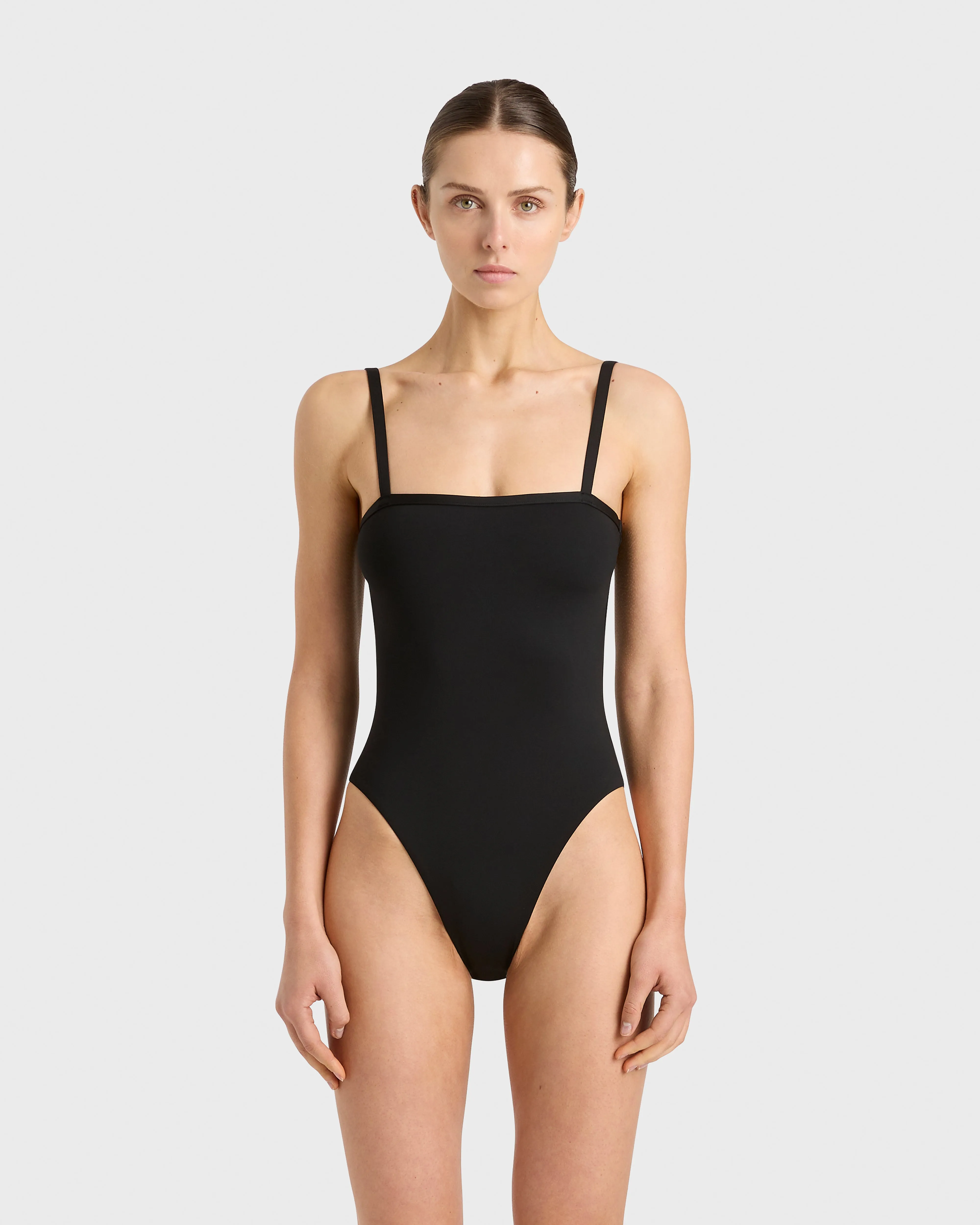 Harlow One Piece - Black (Embodee)